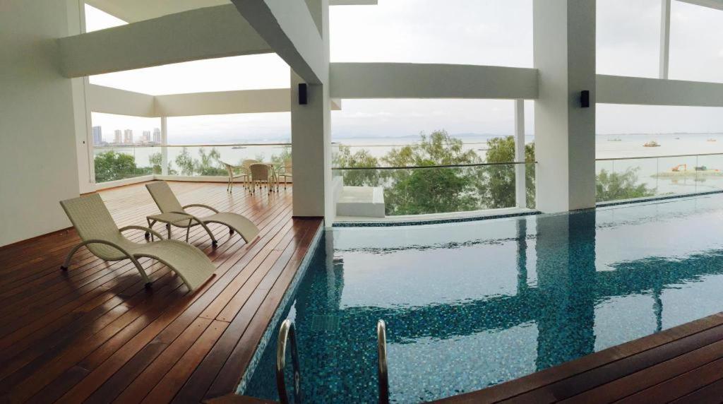 Sunrise Gurney Premium Executive City/Seafront Suite - Penang George Town Eksteriør billede